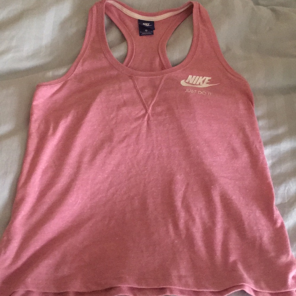 Nike tank!!